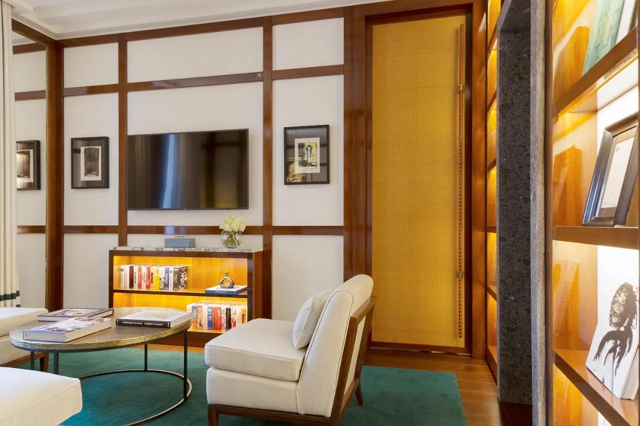 Hotel Portrait Milano - Lungarno Collection