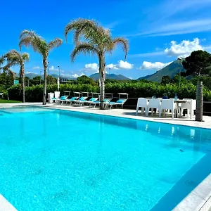 https://bbtorrepozzillobeachcarollo.sicilyhotelsitaly.net