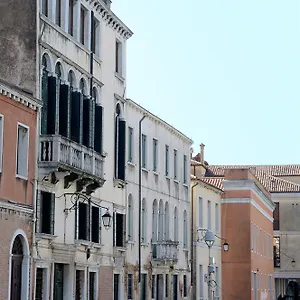 https://riva-de-biasio.hotelinveneto.com